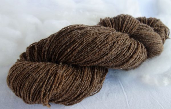 Filage de laine naturelle – shetland marron 90