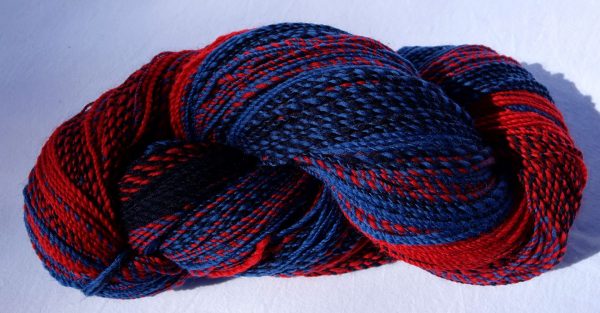 Laine filée shetland rouge et bleu – fractale 1197