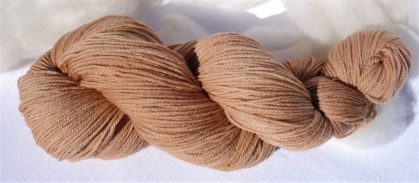 Laine mérinos superwash Teinture végétale à l’avocat. 1207-1208 1203-1204-1205-1206